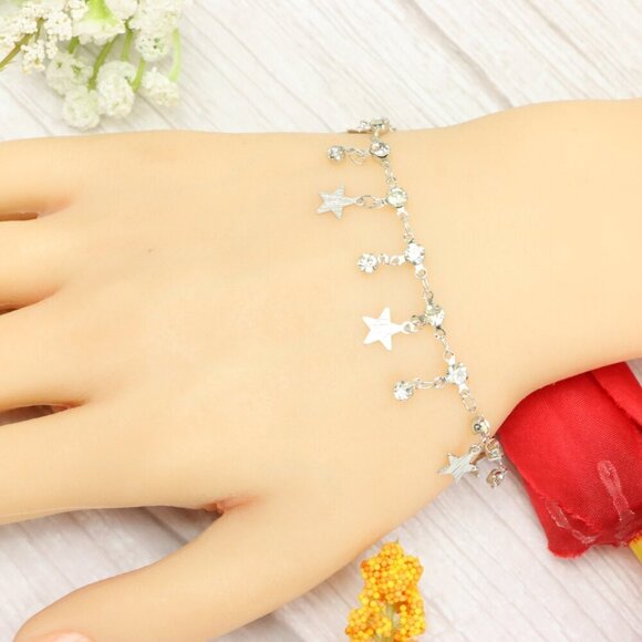 "Trendy Handmade Bracelet – A Thoughtful Gift for Girls & Women | UNVRC1311 - Picture 10 of 10